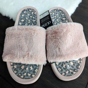 Hey Dude Peggy Fur Slides Sandals PINK Cheetah SAME DAY SHIPPING